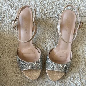 De Blossom Collection | Women's Size 8 | Martina Gold Beige Bedazzled Heels Shoe